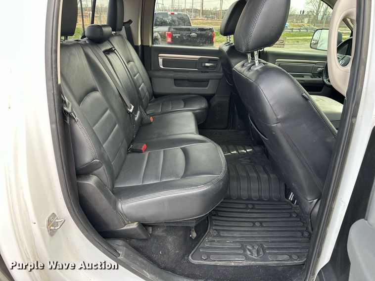 image for item DF8473 2018 Dodge Ram 1500 Crew Cab pickup truck