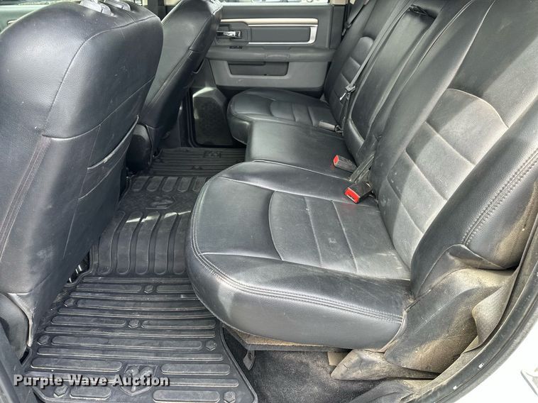 image for item DF8473 2018 Dodge Ram 1500 Crew Cab pickup truck