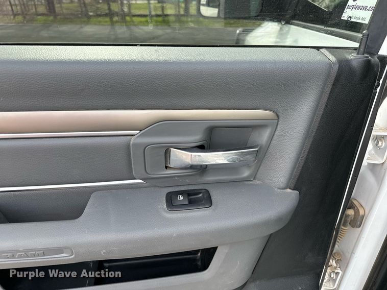 image for item DF8473 2018 Dodge Ram 1500 Crew Cab pickup truck