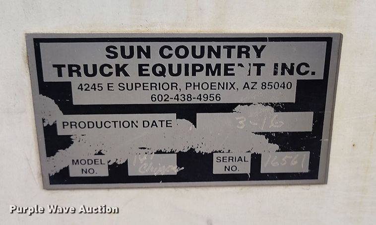 image for item DH8647 2016 Isuzu NRR chipper truck