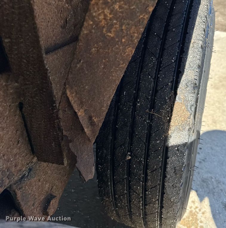 image for item DH9880 1996 Belshe T1 equipment trailer