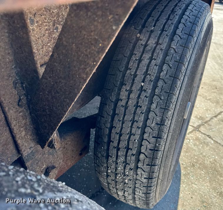 image for item DH9880 1996 Belshe T1 equipment trailer