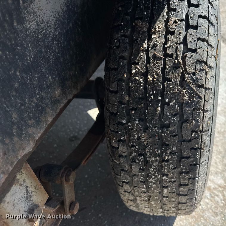 image for item DH9882 2016 Doolittle utility trailer