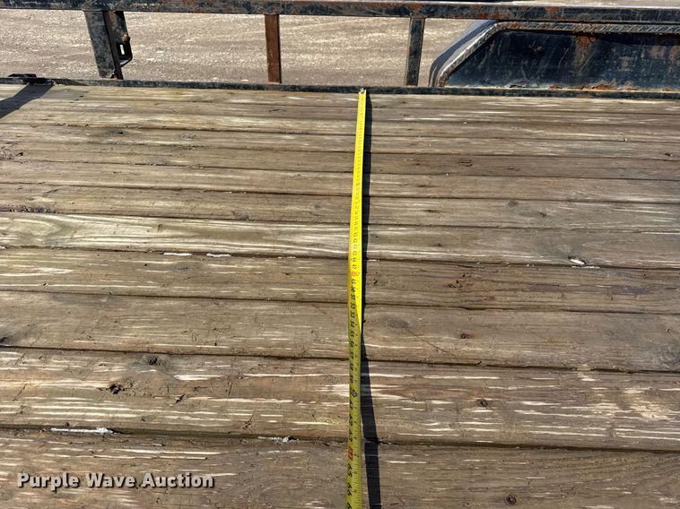 image for item DH9887 2017 Sure Trac utility trailer