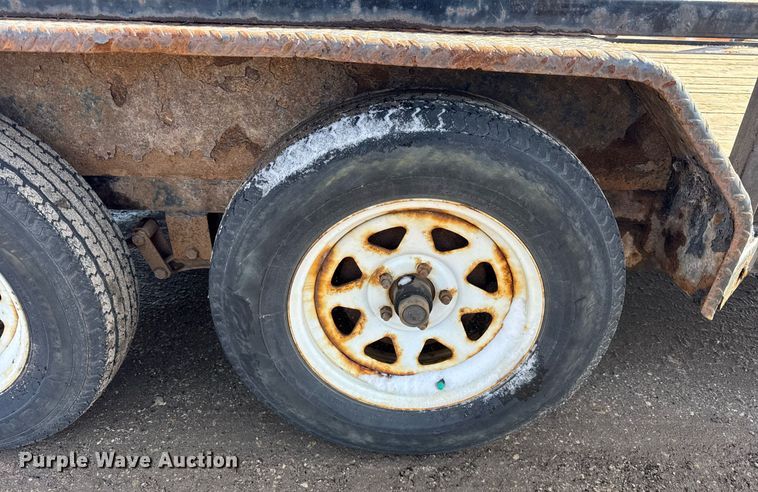 image for item DH9887 2017 Sure Trac utility trailer