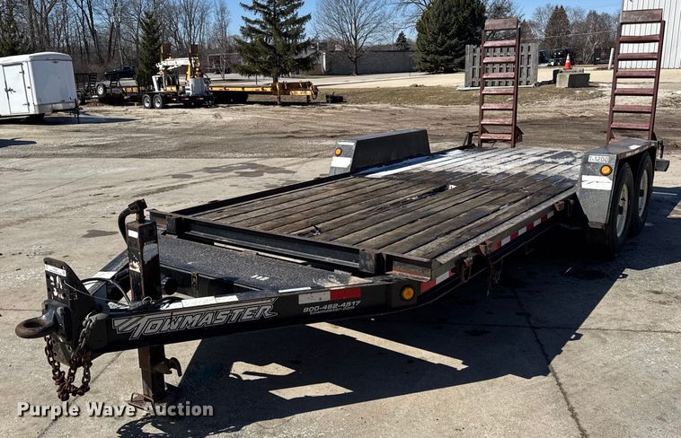 image for item DH9888 2008 Towmaster equipment trailer