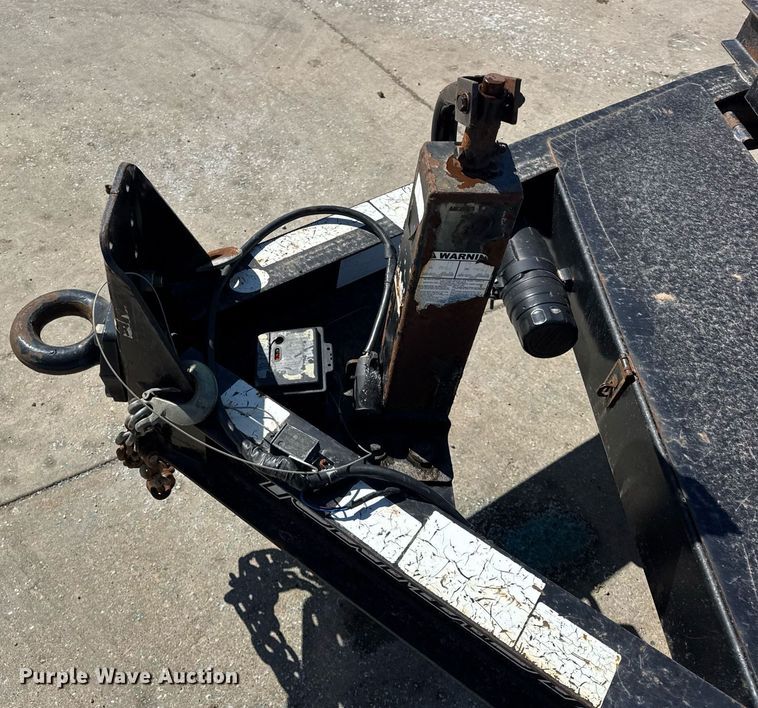 image for item DH9888 2008 Towmaster equipment trailer