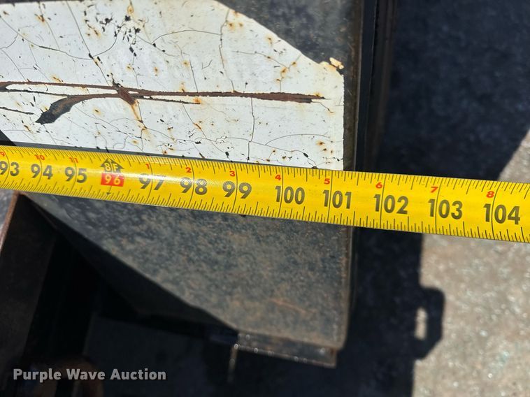 image for item DH9888 2008 Towmaster equipment trailer