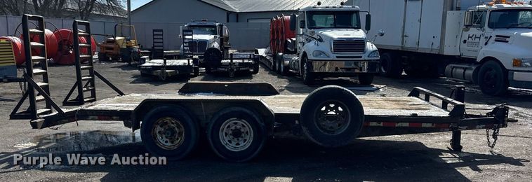 image for item DH9889 2017 Novae Corp Sure Trac equipment trailer