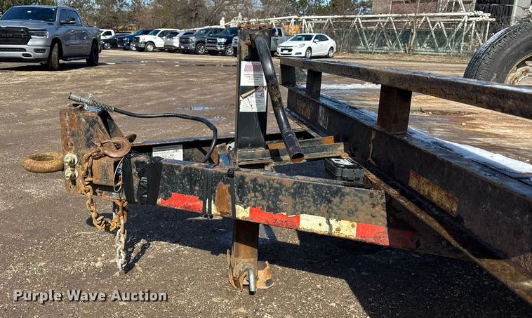 image for item DH9889 2017 Novae Corp Sure Trac equipment trailer