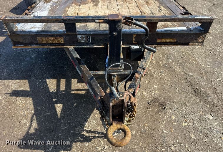 image for item DH9889 2017 Novae Corp Sure Trac equipment trailer