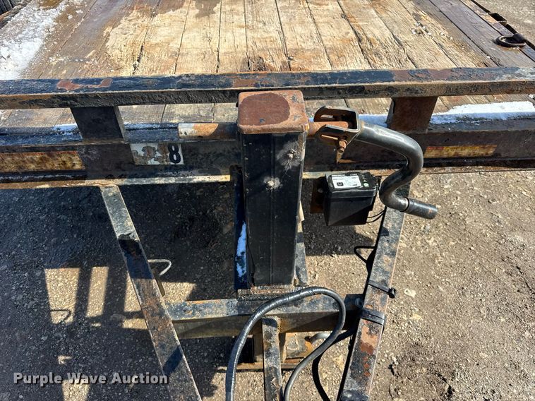 image for item DH9889 2017 Novae Corp Sure Trac equipment trailer