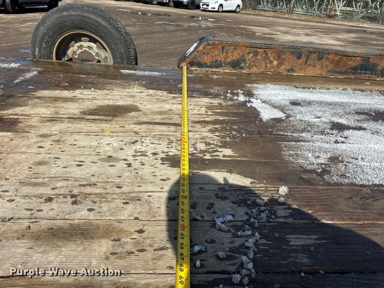 image for item DH9889 2017 Novae Corp Sure Trac equipment trailer