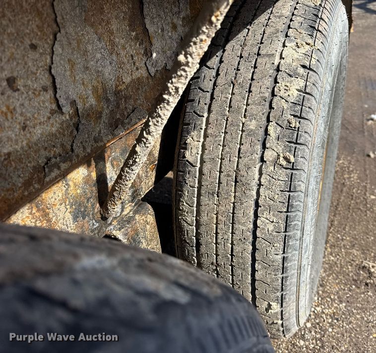 image for item DH9889 2017 Novae Corp Sure Trac equipment trailer