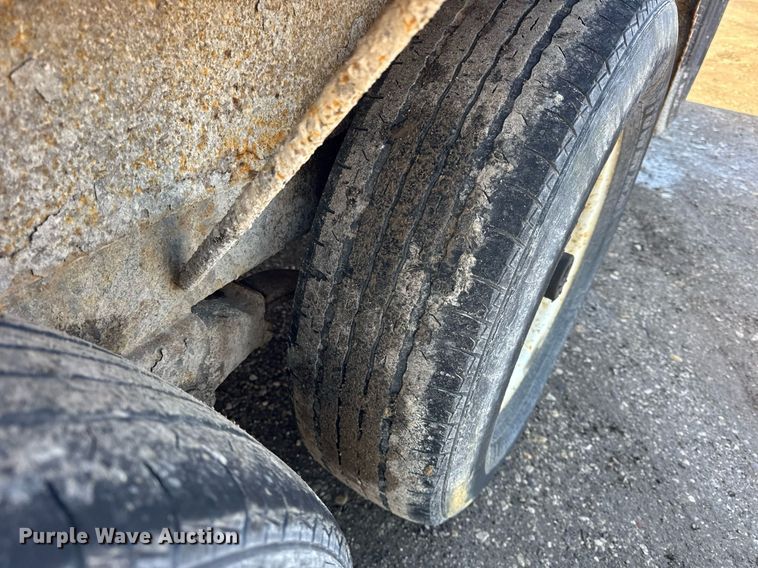 image for item DH9889 2017 Novae Corp Sure Trac equipment trailer