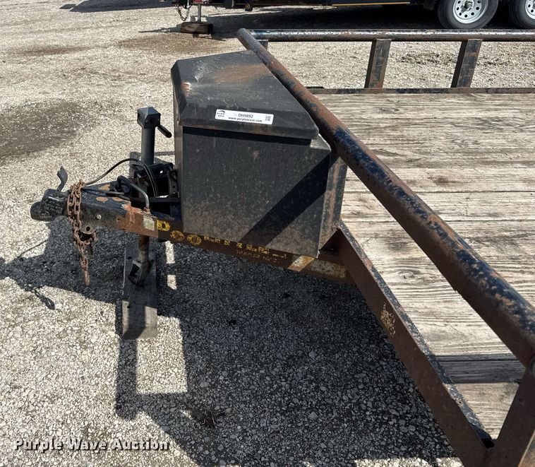 image for item DH9892 2016 Doolittle 8412 utility trailer