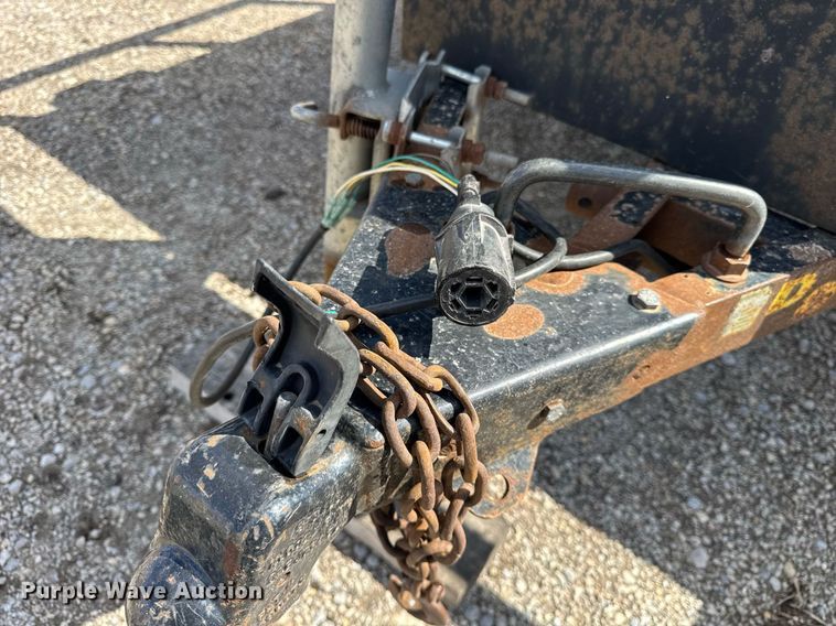 image for item DH9892 2016 Doolittle 8412 utility trailer