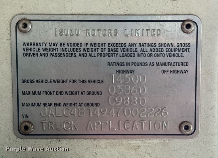 image for item DM5620 2004 Isuzu NPR flatbed truck