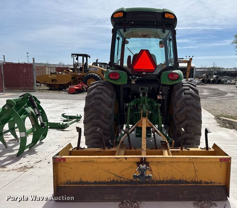 image for item DM5624 2022 John Deere 4052R MFWD tractor