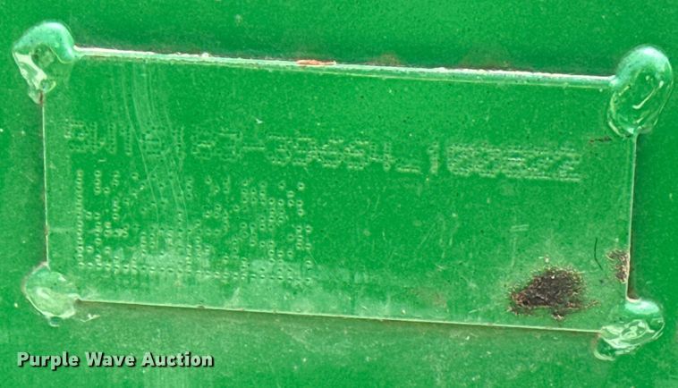 image for item DM5624 2022 John Deere 4052R MFWD tractor