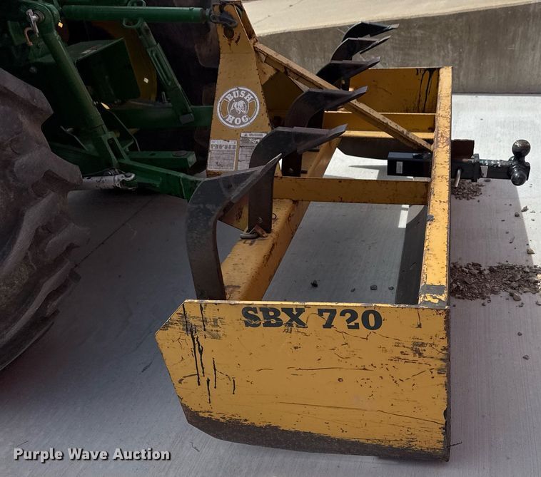 image for item DM5624 2022 John Deere 4052R MFWD tractor