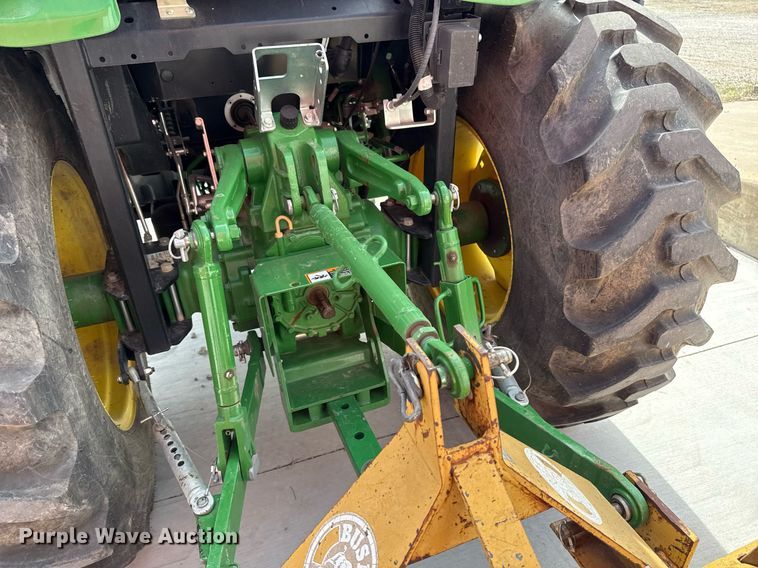 image for item DM5624 2022 John Deere 4052R MFWD tractor