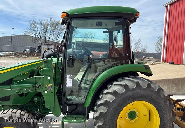 image for item DM5624 2022 John Deere 4052R MFWD tractor