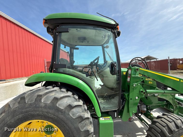 image for item DM5624 2022 John Deere 4052R MFWD tractor