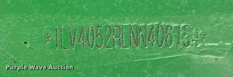 image for item DM5624 2022 John Deere 4052R MFWD tractor