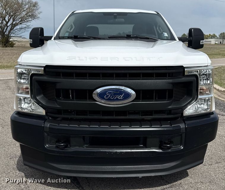 image for item DM5627 2020 Ford F250 Super Duty SuperCab pickup truck