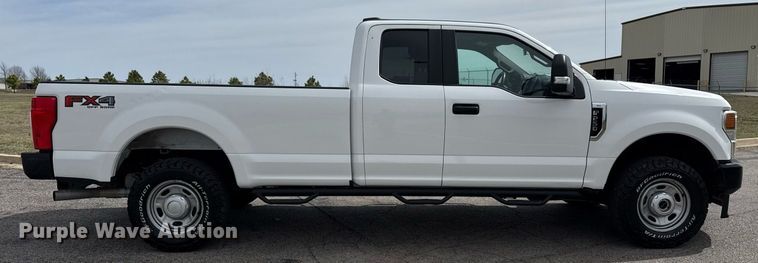 image for item DM5627 2020 Ford F250 Super Duty SuperCab pickup truck