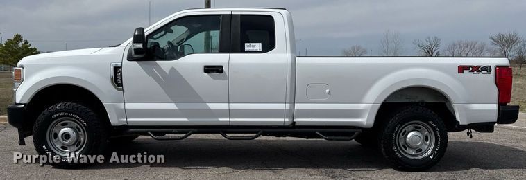 image for item DM5627 2020 Ford F250 Super Duty SuperCab pickup truck