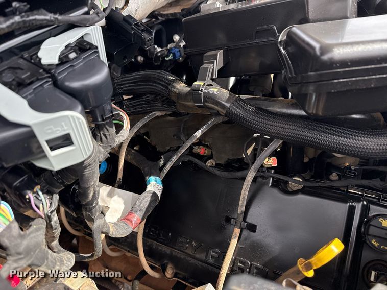 image for item DM5627 2020 Ford F250 Super Duty SuperCab pickup truck