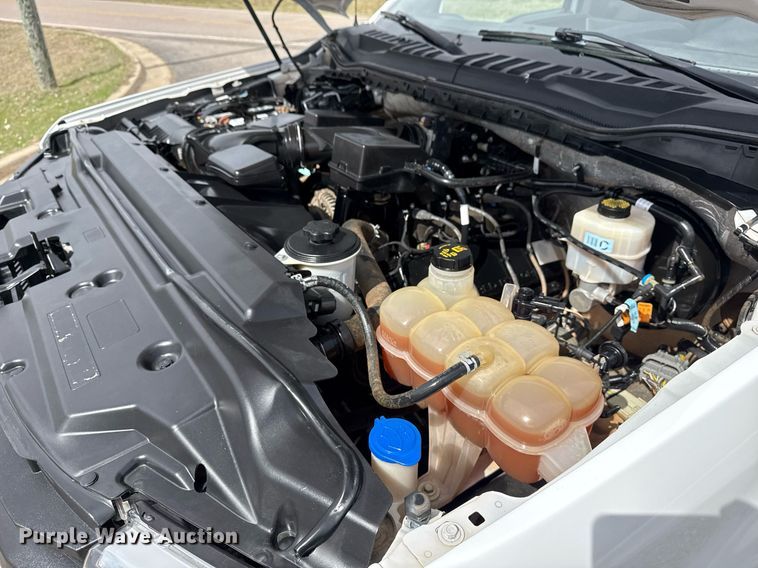 image for item DM5627 2020 Ford F250 Super Duty SuperCab pickup truck