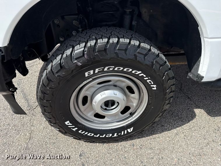 image for item DM5627 2020 Ford F250 Super Duty SuperCab pickup truck