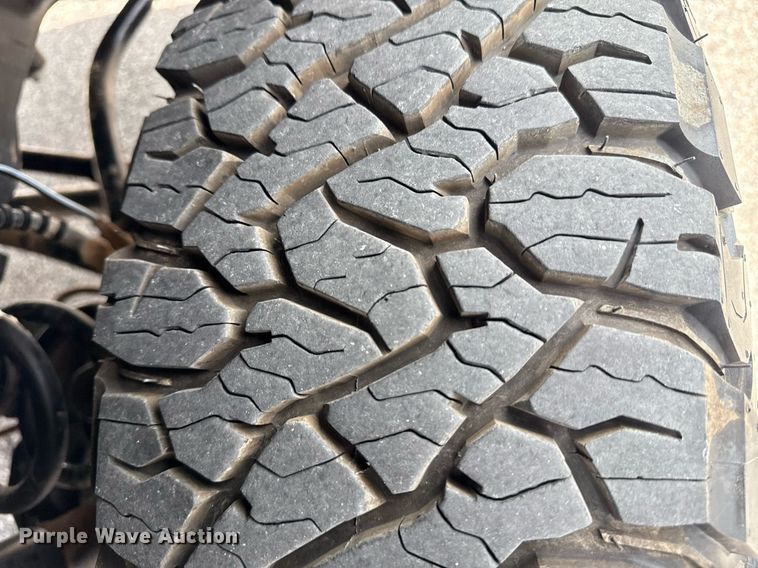 image for item DM5627 2020 Ford F250 Super Duty SuperCab pickup truck