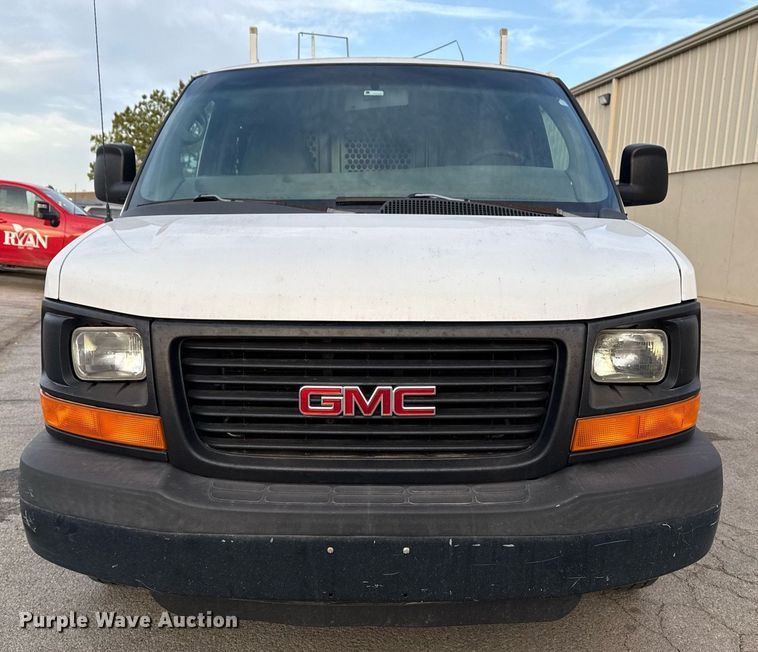 image for item DM5630 2014 GMC Savana G3500  delivery van