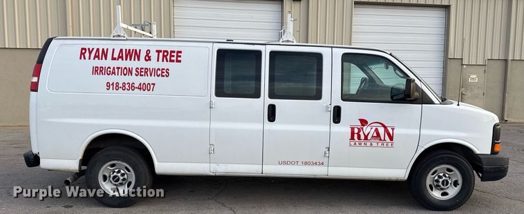 image for item DM5630 2014 GMC Savana G3500  delivery van