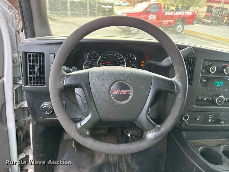 image for item DM5630 2014 GMC Savana G3500  delivery van