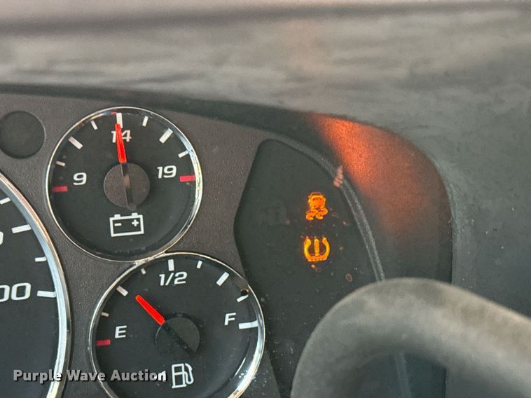 image for item DM5630 2014 GMC Savana G3500  delivery van