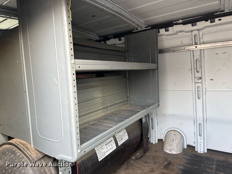 image for item DM5630 2014 GMC Savana G3500  delivery van