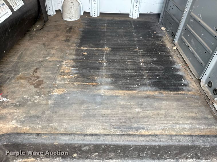 image for item DM5630 2014 GMC Savana G3500  delivery van