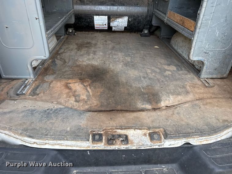 image for item DM5630 2014 GMC Savana G3500  delivery van