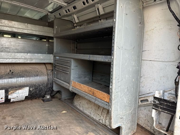 image for item DM5630 2014 GMC Savana G3500  delivery van