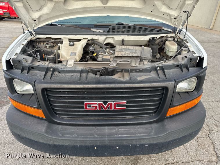 image for item DM5630 2014 GMC Savana G3500  delivery van