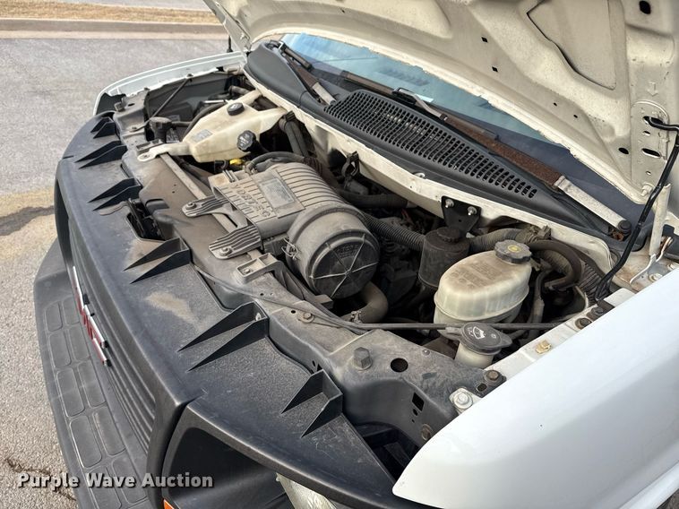 image for item DM5630 2014 GMC Savana G3500  delivery van