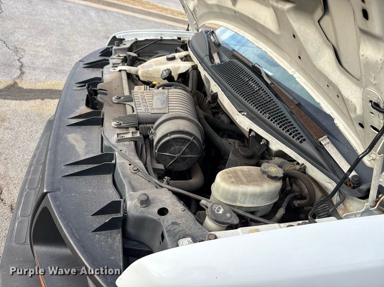 image for item DM5630 2014 GMC Savana G3500  delivery van