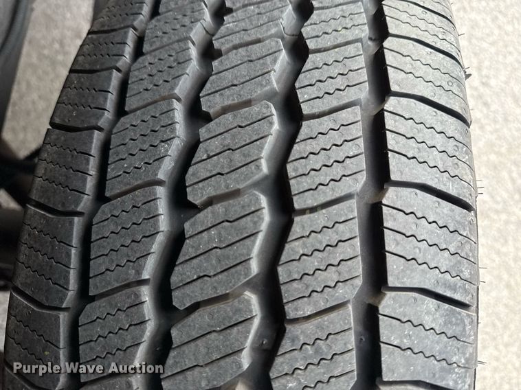 image for item DM5630 2014 GMC Savana G3500  delivery van