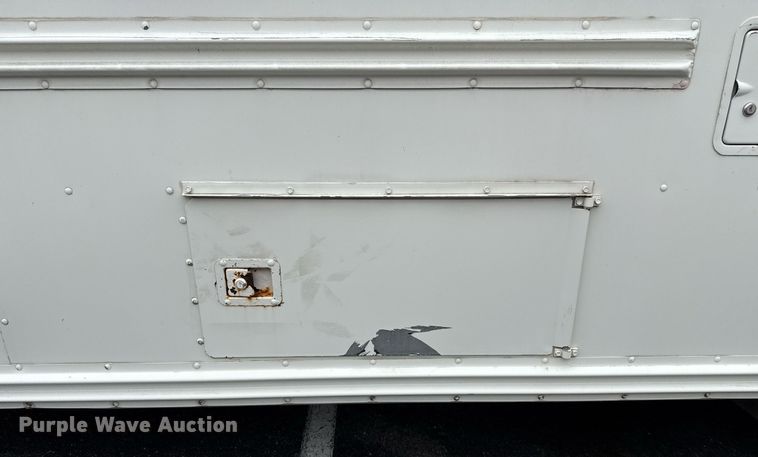 image for item DM5634 2006 Blue Bird All American bus