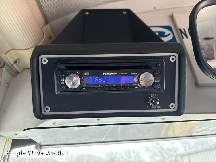 image for item DM5634 2006 Blue Bird All American bus